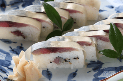 ・ 飯豊（穴子箱寿司）